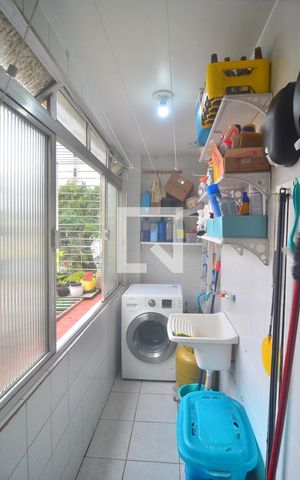 Apartamento à venda com 64m², 2 quartos e sem vagaÁrea de Serviço
