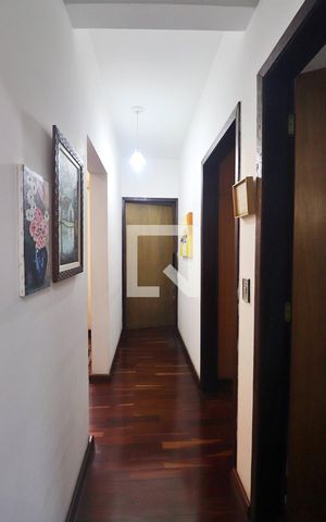 Apartamento à venda com 74m², 3 quartos e 2 vagasCorredor