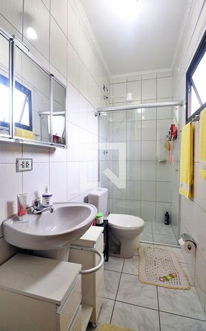 Apartamento à venda com 74m², 3 quartos e 2 vagasBanheiro do Quarto 2 - Suíte