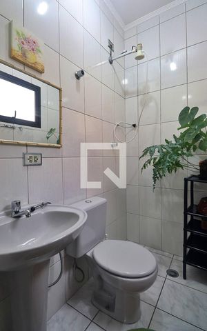 Apartamento à venda com 74m², 3 quartos e 2 vagasBanheiro Social