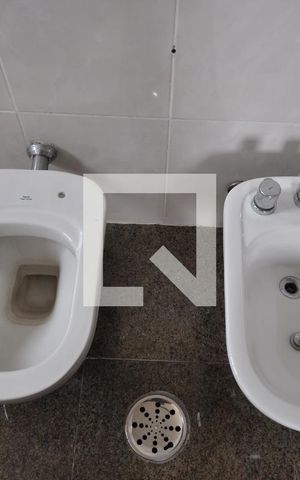 Apartamento para alugar com 188m², 4 quartos e 3 vagasBanheiro da Suíte 2