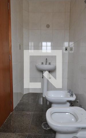 Apartamento para alugar com 188m², 4 quartos e 3 vagasBanheiro da Suíte 1