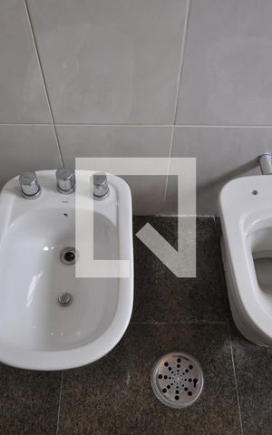 Apartamento para alugar com 188m², 4 quartos e 3 vagasBanheiro da Suíte 1