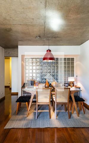 Apartamento à venda com 140m², 2 quartos e 2 vagasSala
