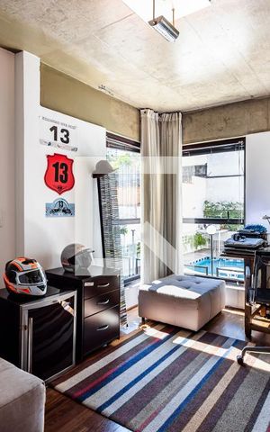 Apartamento à venda com 140m², 2 quartos e 2 vagasEscritório