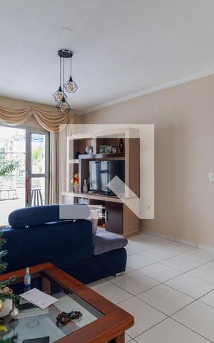 Casa à venda com 219m², 3 quartos e 4 vagas Casa à venda com 219m², 3 quartos e 4 vagasSala