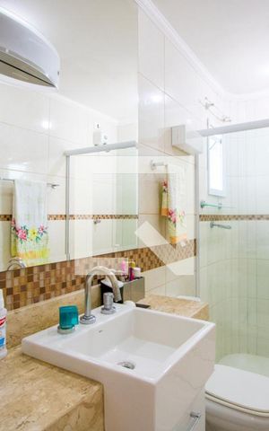 Apartamento à venda com 200m², 3 quartos e 2 vagas Apartamento à venda com 200m², 3 quartos e 2 vagasBanheiro do quarto 1