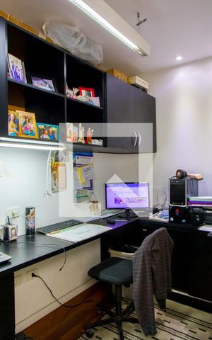 Apartamento à venda com 200m², 3 quartos e 2 vagas Apartamento à venda com 200m², 3 quartos e 2 vagasQuarto 3