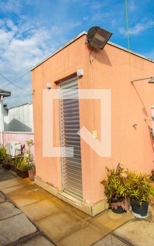 Apartamento à venda com 200m², 3 quartos e 2 vagas Apartamento à venda com 200m², 3 quartos e 2 vagasQuintal