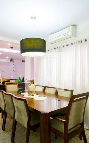 Apartamento à venda com 200m², 3 quartos e 2 vagas Apartamento à venda com 200m², 3 quartos e 2 vagasSala