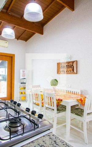 Apartamento à venda com 200m², 3 quartos e 2 vagas Apartamento à venda com 200m², 3 quartos e 2 vagasCozinha