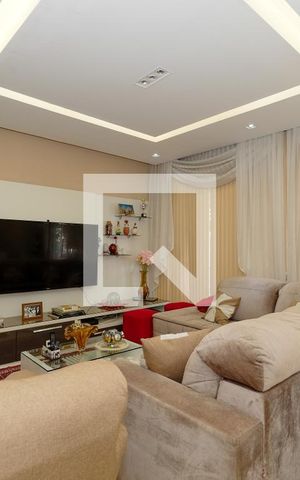 Apartamento à venda com 180m², 4 quartos e 1 vaga Apartamento à venda com 180m², 4 quartos e 1 vagaSala