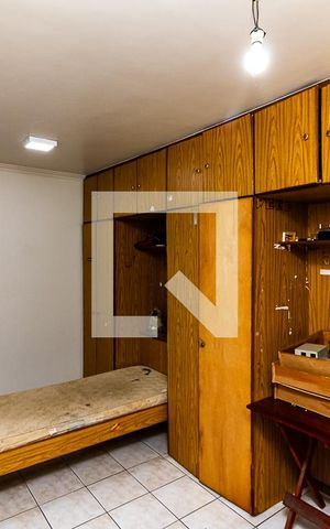 Casa para alugar com 450m², 5 quartos e 4 vagas Casa para alugar com 450m², 5 quartos e 4 vagasSuíte 4