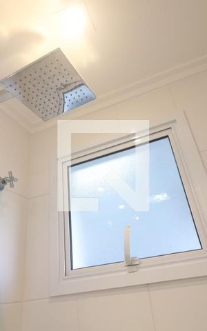Apartamento à venda com 105m², 2 quartos e 2 vagasBanheiro Quarto 2 