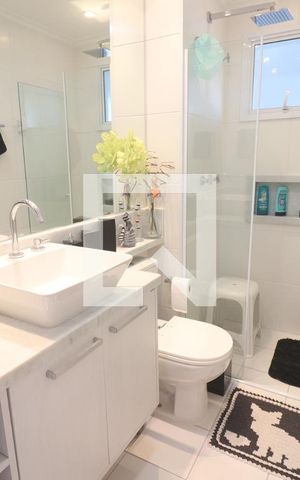 Apartamento à venda com 105m², 2 quartos e 2 vagasBanheiro Quarto 2 