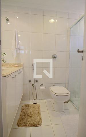 Apartamento para alugar com 127m², 3 quartos e 3 vagas Apartamento para alugar com 127m², 3 quartos e 3 vagasBanheiro da Suíte 2