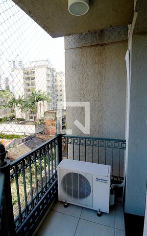 Apartamento para alugar com 127m², 3 quartos e 3 vagas Apartamento para alugar com 127m², 3 quartos e 3 vagasVaranda da Suíte 1