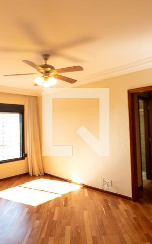 Apartamento à venda com 630m², 5 quartos e 5 vagas Apartamento à venda com 630m², 5 quartos e 5 vagasSuíte 3 - Master