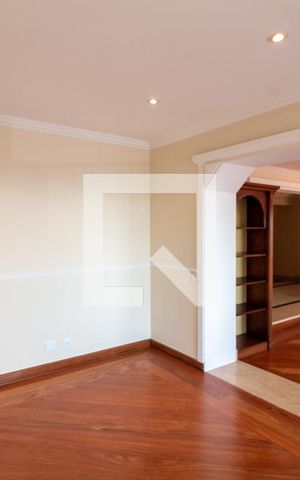 Apartamento à venda com 630m², 5 quartos e 5 vagas Apartamento à venda com 630m², 5 quartos e 5 vagasSala da Lareira