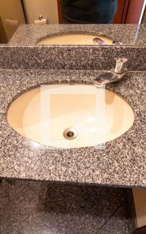 Apartamento à venda com 630m², 5 quartos e 5 vagas Apartamento à venda com 630m², 5 quartos e 5 vagasBanheiro de serviço