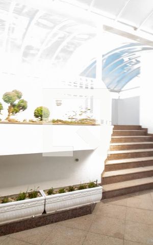 Apartamento à venda com 630m², 5 quartos e 5 vagas Apartamento à venda com 630m², 5 quartos e 5 vagasChurrasqueira