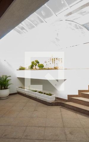 Apartamento à venda com 630m², 5 quartos e 5 vagas Apartamento à venda com 630m², 5 quartos e 5 vagasChurrasqueira