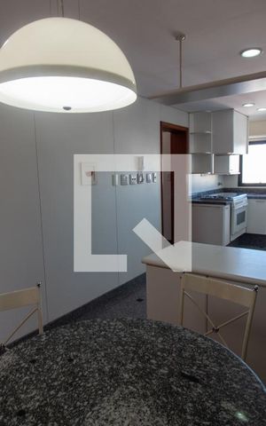 Apartamento à venda com 630m², 5 quartos e 5 vagas Apartamento à venda com 630m², 5 quartos e 5 vagasCopa