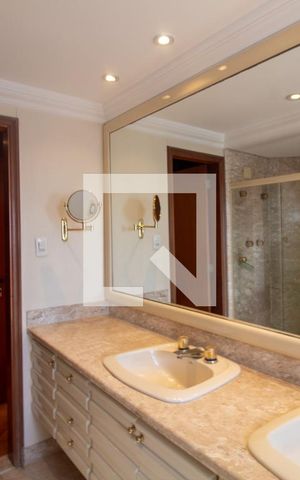 Apartamento à venda com 630m², 5 quartos e 5 vagas Apartamento à venda com 630m², 5 quartos e 5 vagasBanheiro da Suíte 3 - Ela