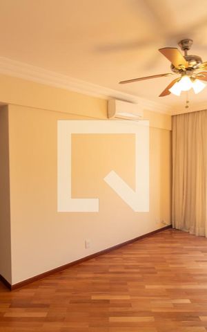 Apartamento à venda com 630m², 5 quartos e 5 vagas Apartamento à venda com 630m², 5 quartos e 5 vagasSuíte 3 - Master