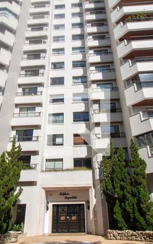 Apartamento à venda com 630m², 5 quartos e 5 vagas Apartamento à venda com 630m², 5 quartos e 5 vagasFachada