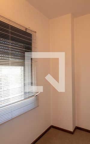 Apartamento à venda com 630m², 5 quartos e 5 vagas Apartamento à venda com 630m², 5 quartos e 5 vagasQuarto 1 de Serviço