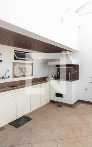 Apartamento à venda com 630m², 5 quartos e 5 vagas Apartamento à venda com 630m², 5 quartos e 5 vagasChurrasqueira