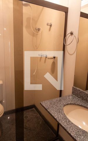 Apartamento à venda com 630m², 5 quartos e 5 vagas Apartamento à venda com 630m², 5 quartos e 5 vagasBanheiro de serviço