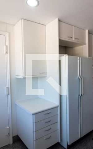 Apartamento à venda com 630m², 5 quartos e 5 vagas Apartamento à venda com 630m², 5 quartos e 5 vagasCozinha