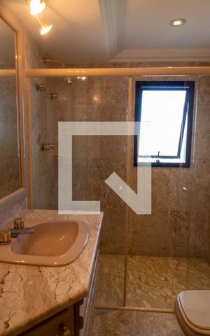 Apartamento à venda com 630m², 5 quartos e 5 vagas Apartamento à venda com 630m², 5 quartos e 5 vagasBanheiro da Suíte 3 - Ele