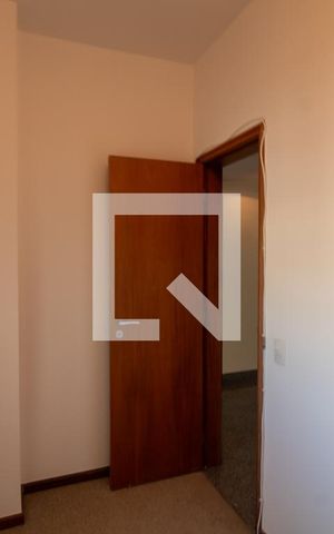 Apartamento à venda com 630m², 5 quartos e 5 vagas Apartamento à venda com 630m², 5 quartos e 5 vagasQuarto 1 de Serviço