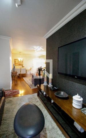 Apartamento à venda com 123m², 3 quartos e 2 vagas Apartamento à venda com 123m², 3 quartos e 2 vagasSala