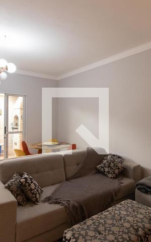 Casa à venda com 120m², 3 quartos e 2 vagas Casa à venda com 120m², 3 quartos e 2 vagasSala