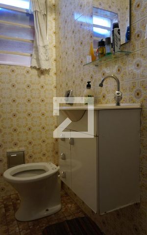 Casa à venda com 297m², 6 quartos e 4 vagasBanheiro 2
