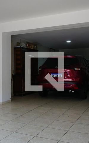 Casa à venda com 297m², 6 quartos e 4 vagasGaragem