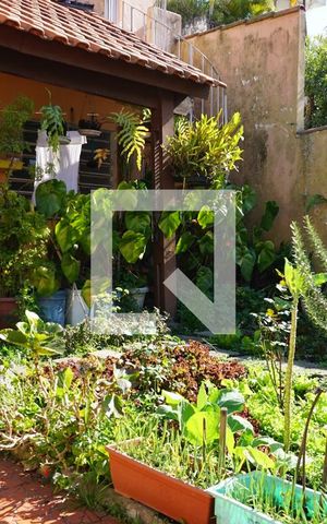 Casa à venda com 297m², 6 quartos e 4 vagasÁrea Externa