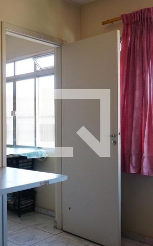 Casa à venda com 297m², 6 quartos e 4 vagasQuarto de Serviço