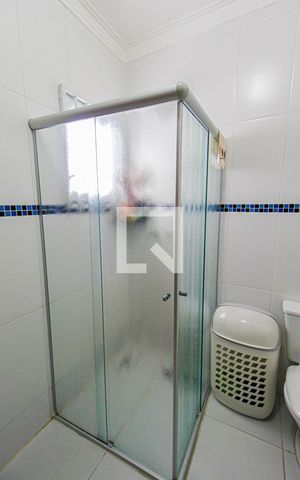 Casa à venda com 250m², 3 quartos e 4 vagas Casa à venda com 250m², 3 quartos e 4 vagasBanheiro da Suíte 1