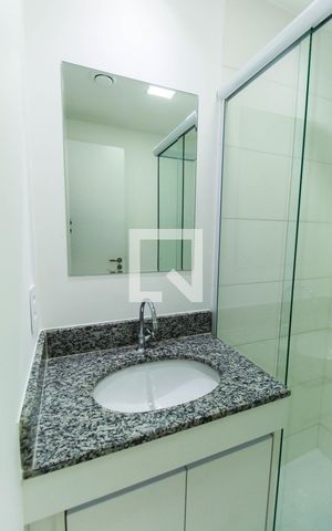 Apartamento para alugar com 37m², 2 quartos e sem vaga Apartamento para alugar com 37m², 2 quartos e sem vagaBanheiro
