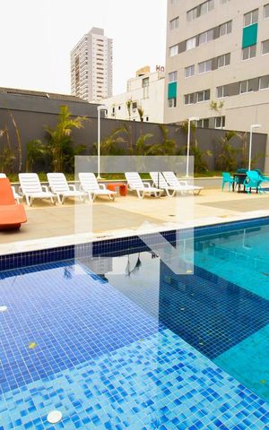 Apartamento para alugar com 37m², 2 quartos e sem vaga Apartamento para alugar com 37m², 2 quartos e sem vagaÁrea comum - Piscina