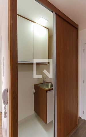 Apartamento para alugar com 37m², 2 quartos e sem vaga Apartamento para alugar com 37m², 2 quartos e sem vagaÁrea de Serviço