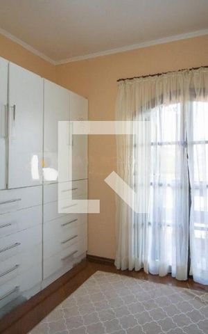 Casa à venda com 235m², 4 quartos e 6 vagas