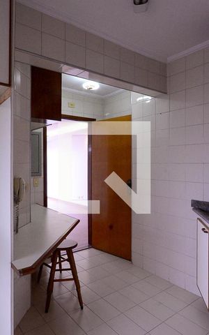 Apartamento à venda com 61m², 2 quartos e 2 vagas Apartamento à venda com 61m², 2 quartos e 2 vagasCozinha