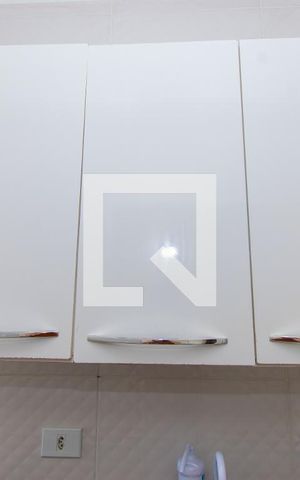 Apartamento para alugar com 32m², 1 quarto e sem vaga Apartamento para alugar com 32m², 1 quarto e sem vagaCozinha - Armários