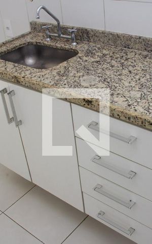 Apartamento à venda com 80m², 2 quartos e 2 vagasCozinha